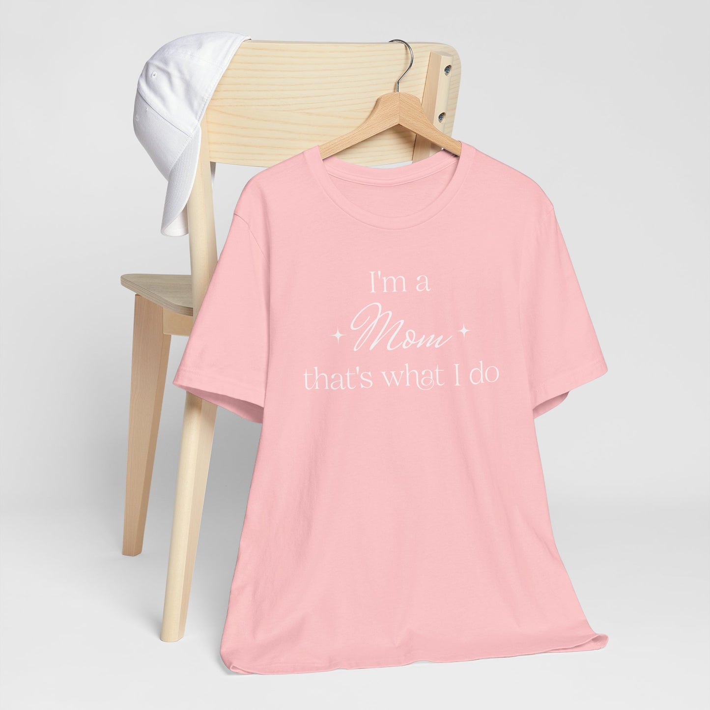 Mom's Unisex Jersey Short Sleeve Tee